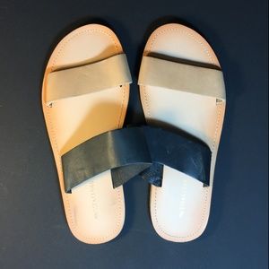 Musse & Cloud Flat Sandals Leather sz 11 Woman